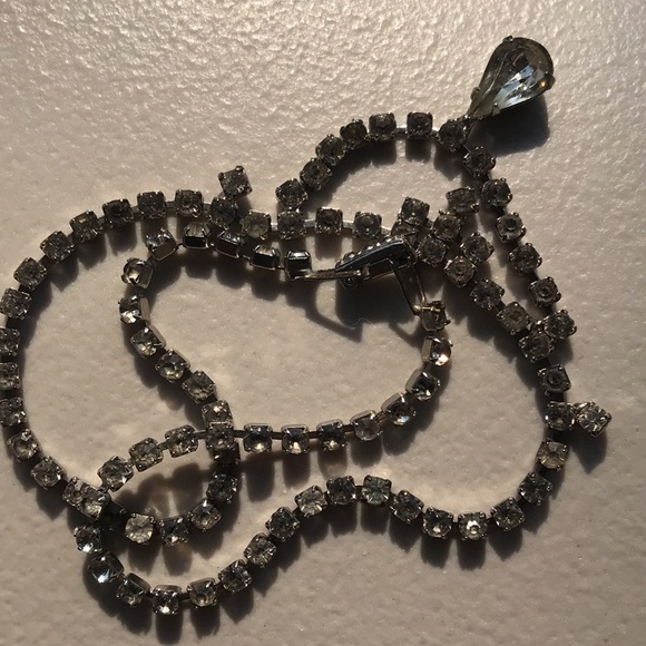 Vintage Rhinestone Short Necklace Beautiful - Picture 7 of 15